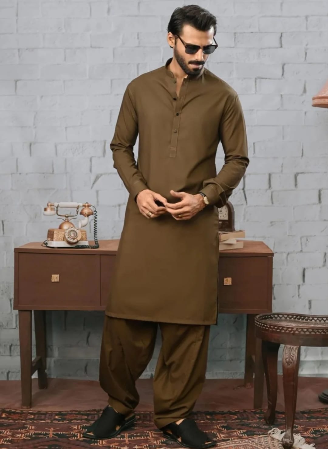 GOLDEN BROWN MEN'S UNSTITCHED